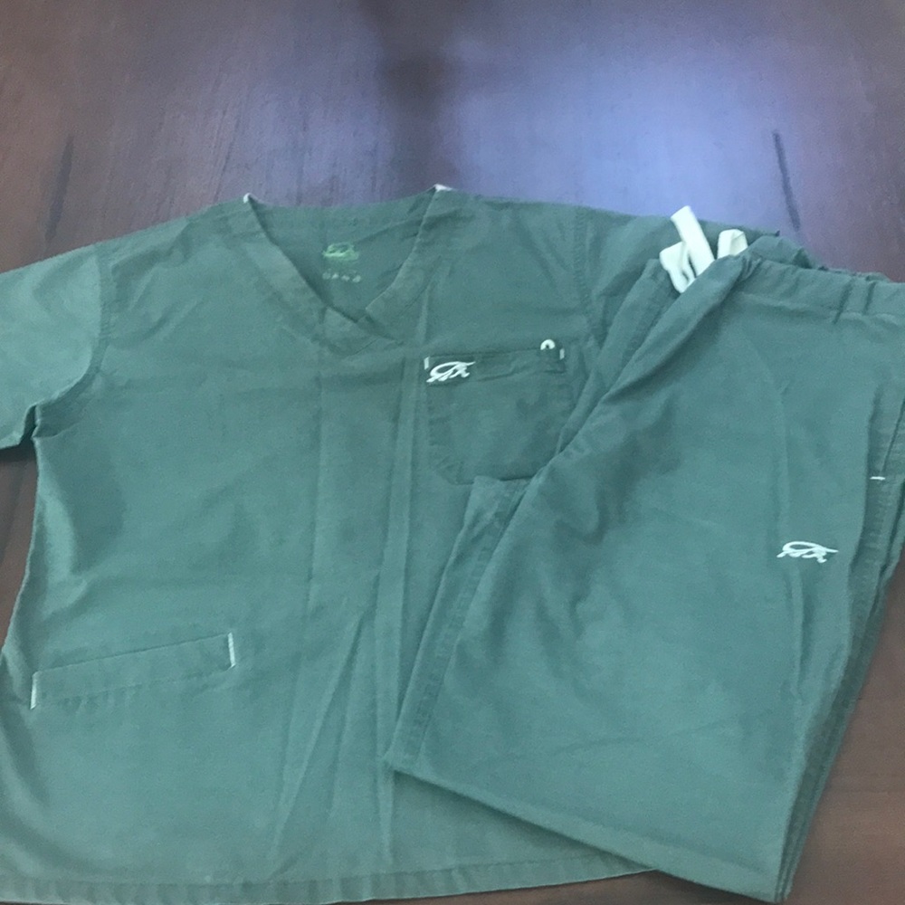 Iguana Med Scrub set